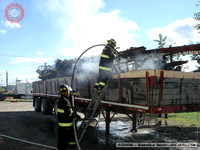 2008-08-11 - Incendie de véhicule (Remorque) - Saint-Félix-de-Dalquier